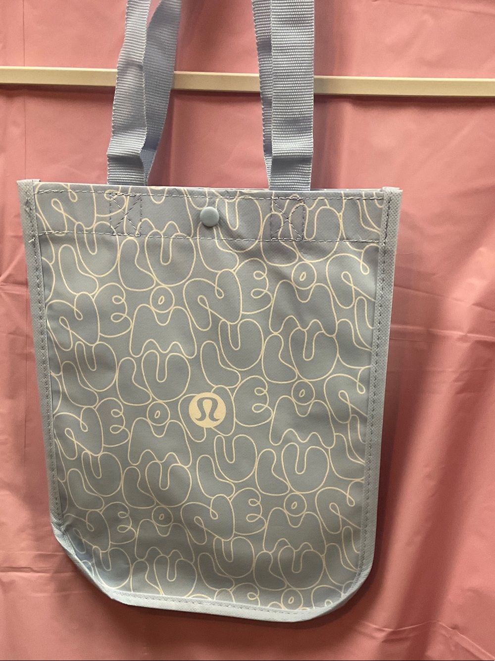 Small lululemon athletica Light Blue and White Patterned Tote